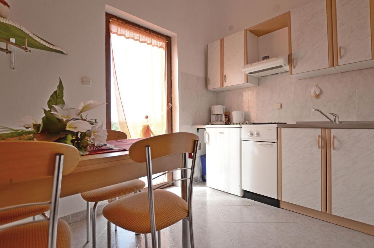 Apartments Josip Pavicini Eksteriør billede