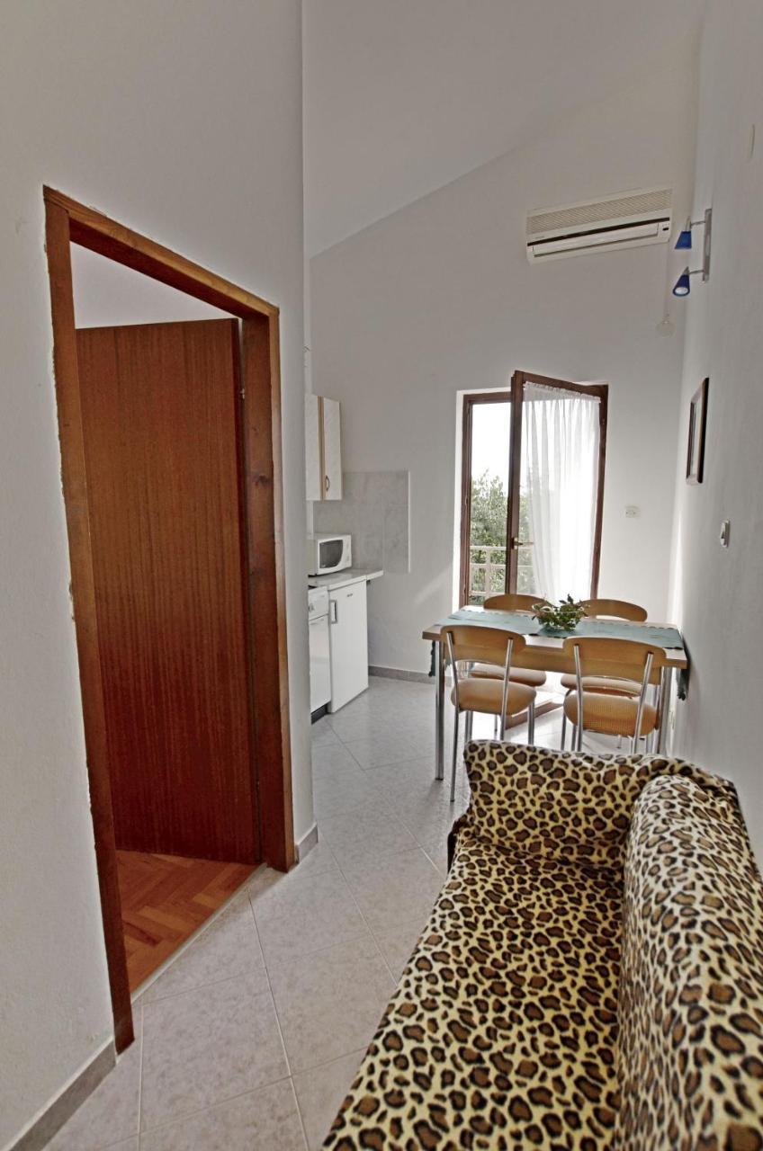 Apartments Josip Pavicini Eksteriør billede